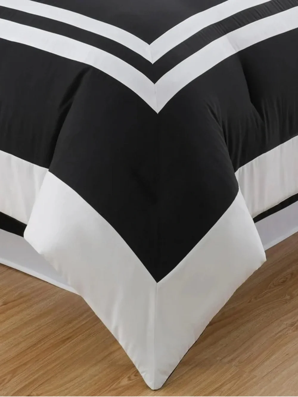 Black and White Striped king 7 piece Comforter Set - Modern Home Bedding